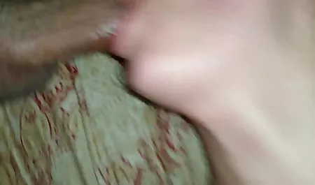 داغ MILF یک cunnilingus لینک مستقیم گروه سکسی تلگرام شایسته دریافت می کند