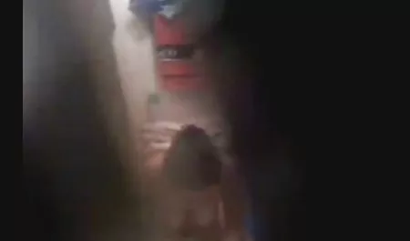 تنهایی لينك كانال سكس با بیدمشک خیس